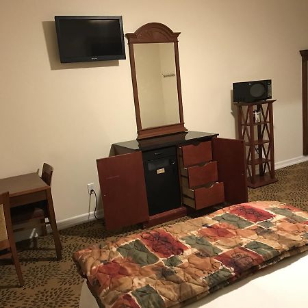 Waterbury Big Apple Motel מראה חיצוני תמונה