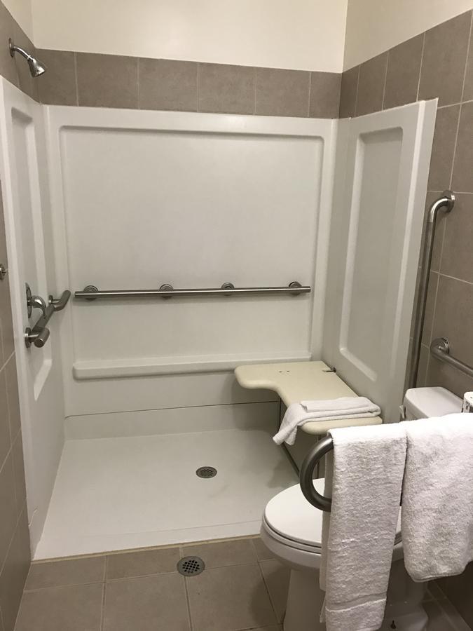 Waterbury Big Apple Motel מראה חיצוני תמונה
