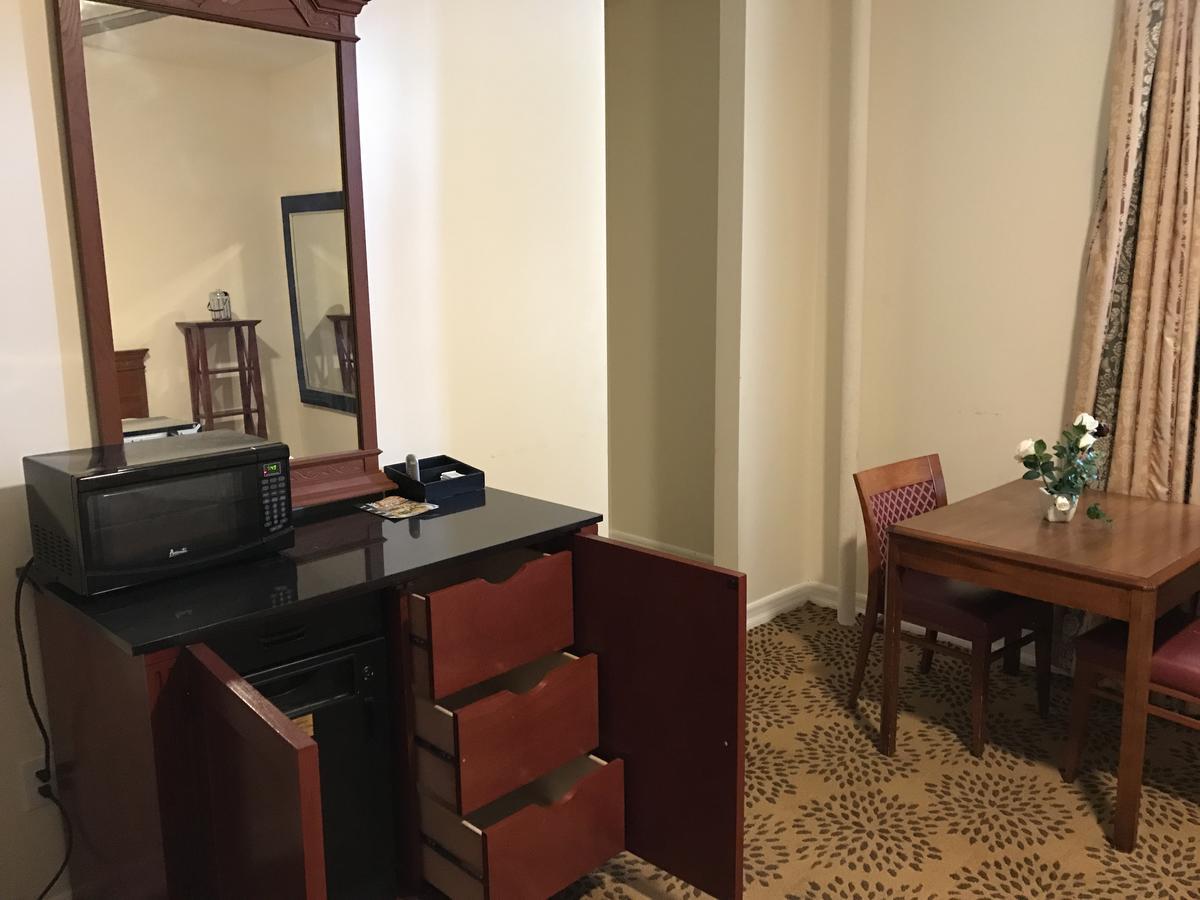 Waterbury Big Apple Motel מראה חיצוני תמונה